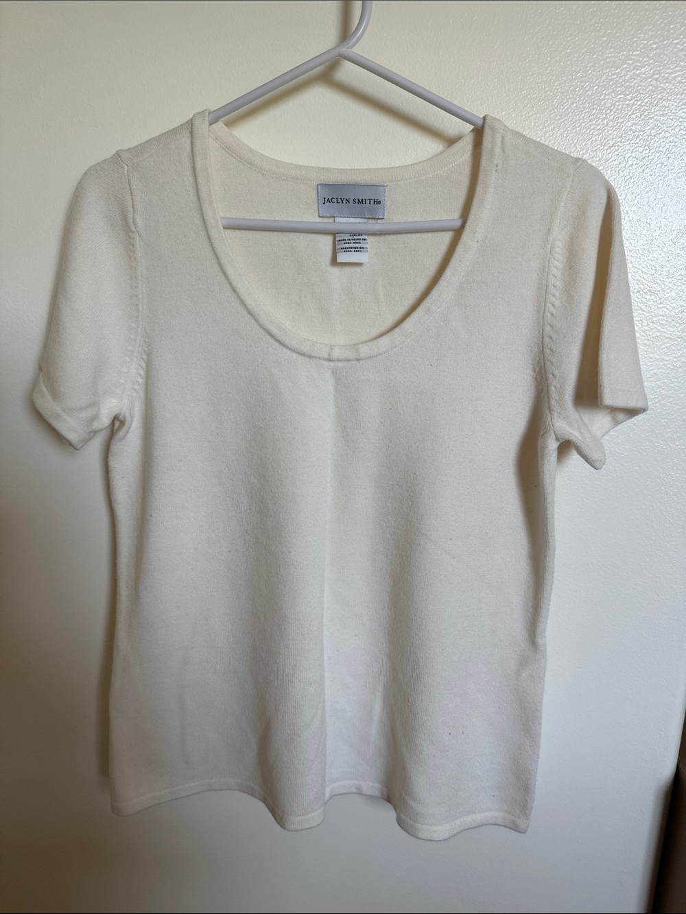 Jaclyn Smith Cream Short Sleeve Scoop Neck Tee